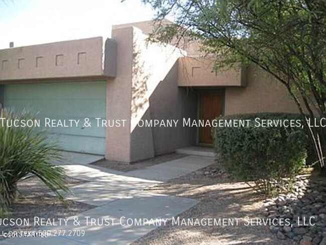 Foto del edificio - Stunning 3 bedroom, 3 bathroom home in the...