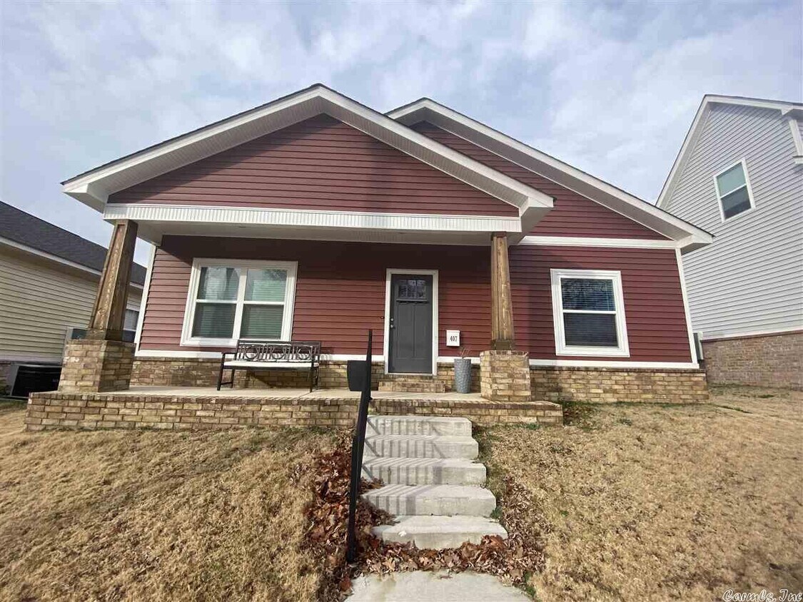 407 S Main St, Benton, AR 72104 House for Rent in Benton, AR
