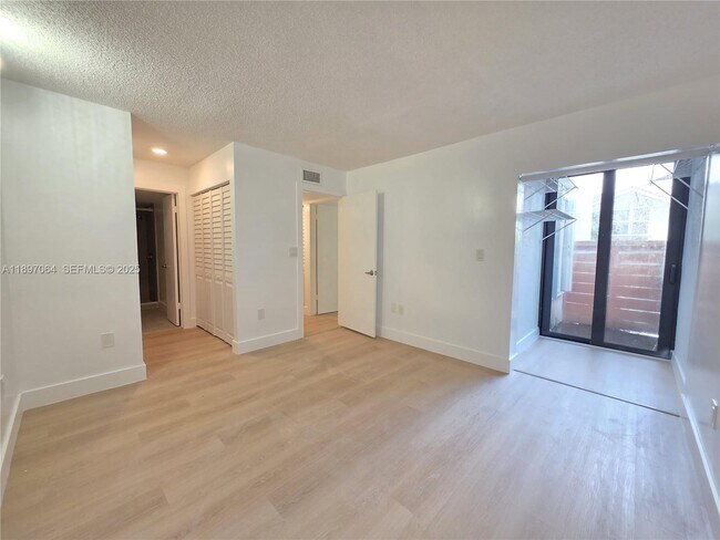 Building Photo - 7445 SW 153rd Pl