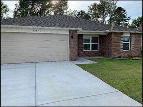 Building Photo - 6097 Saddle Hill Dr