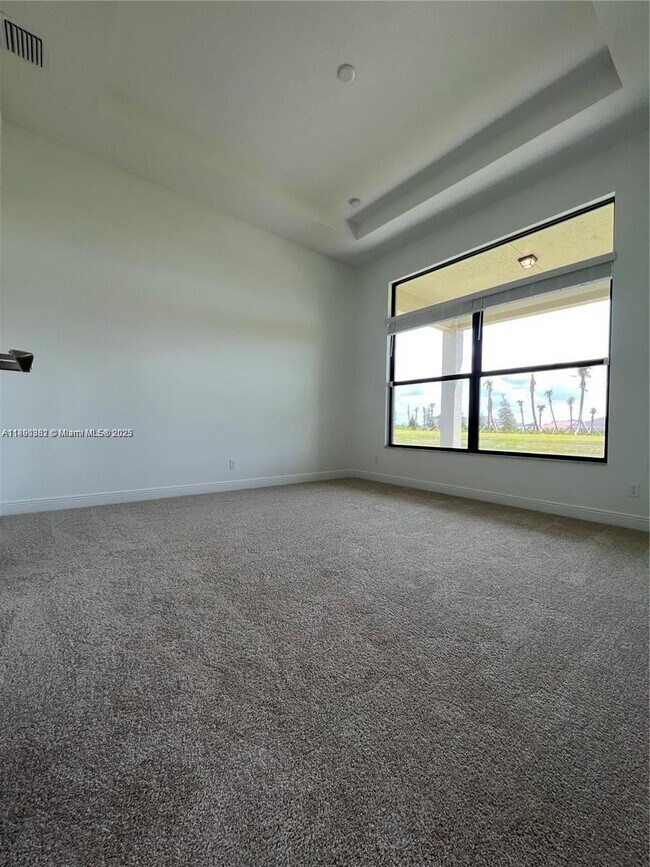 Building Photo - 9387 SW Pepoli Way