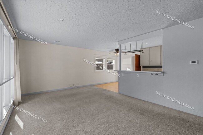 Building Photo - Charming 2-Bedroom Home with Fenced Yard in St. Johns - Pets Welcome!