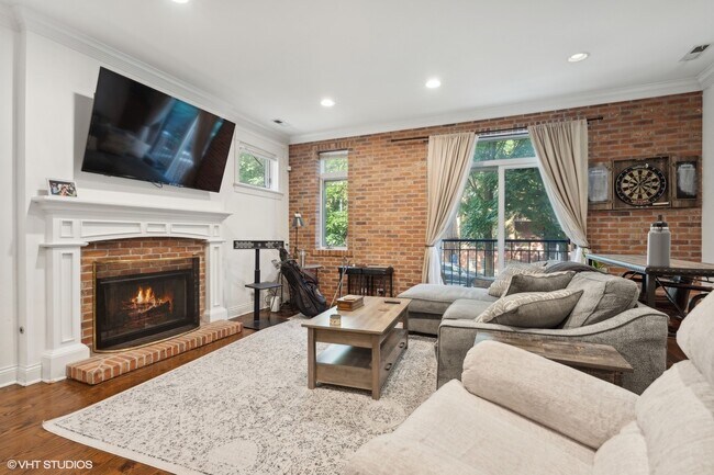 Foto del edificio - 2854 N Burling St