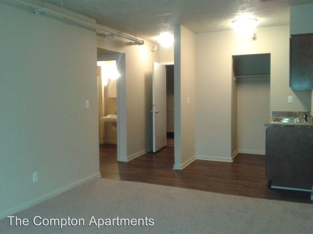 Foto del edificio - 101 Compton Dr