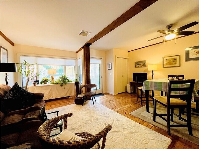 Foto del edificio - 40 Web Ave