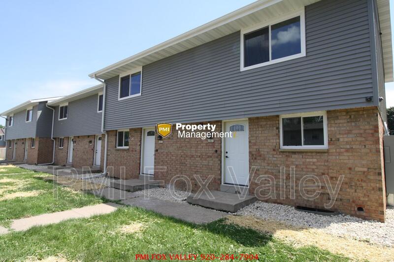 2025 Evans St, Oshkosh, WI 54901 Townhome Rentals in Oshkosh WI