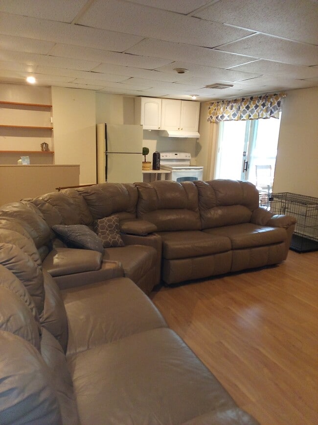 Building Photo - 2307 Rimrock Dr