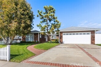 Building Photo - 3160 Alta Laguna Blvd