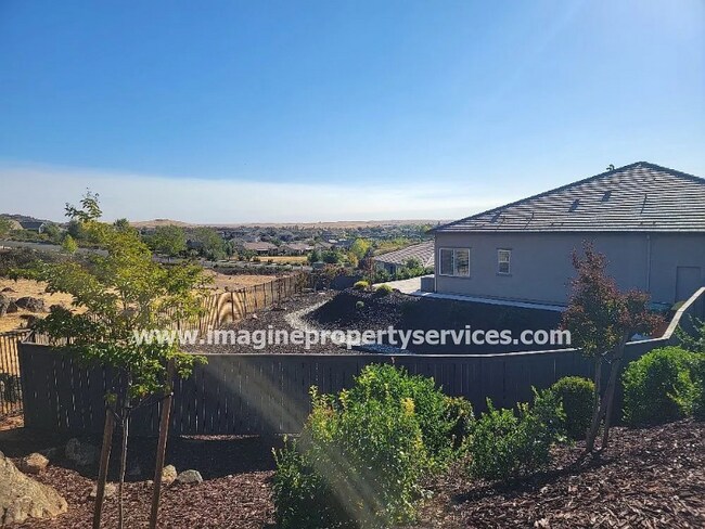 Building Photo - 218 Seacrest Ct