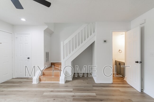 Building Photo - 1766 Forest Side Ln