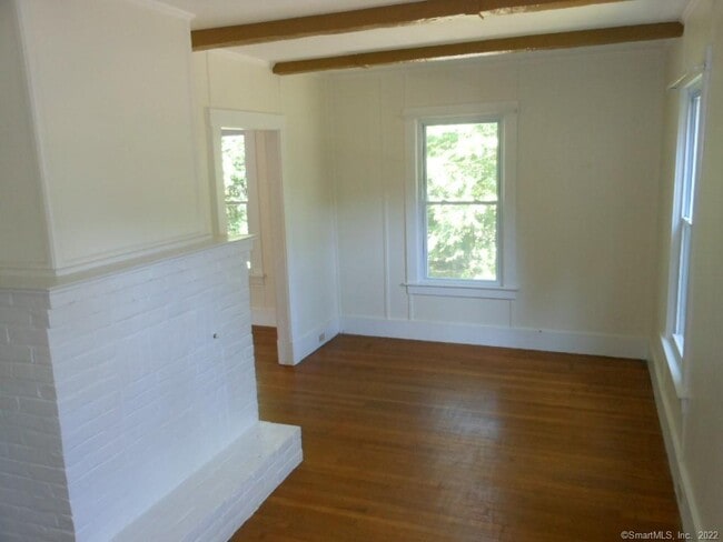 Building Photo - 483 Toll Gate Rd