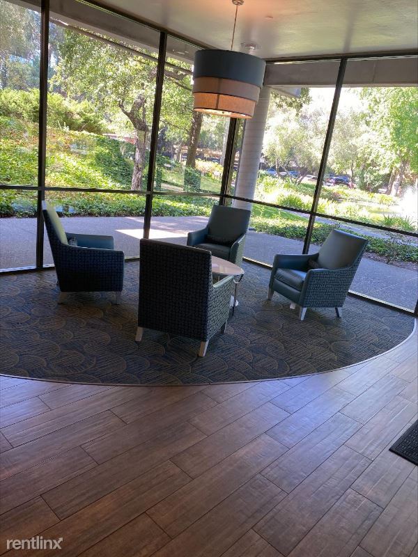 Building Photo - 2 br, 2 bath Condo - 370 N Civic Dr