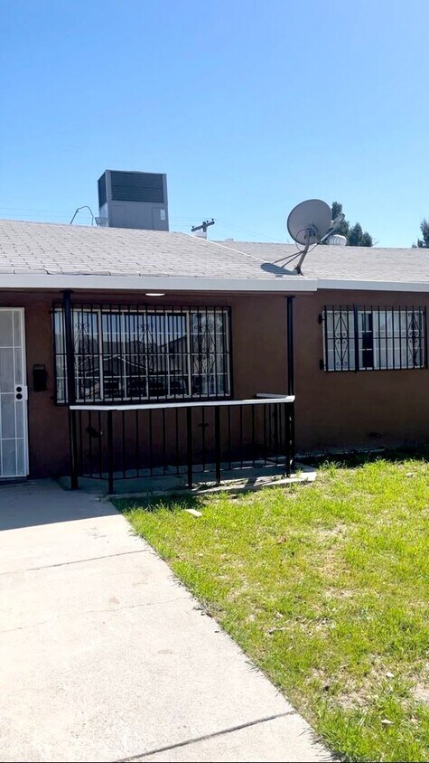 Foto principal - Charming 3BD/2BA Home in Meadowview Neighb...