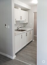 Building Photo - 24 James St W