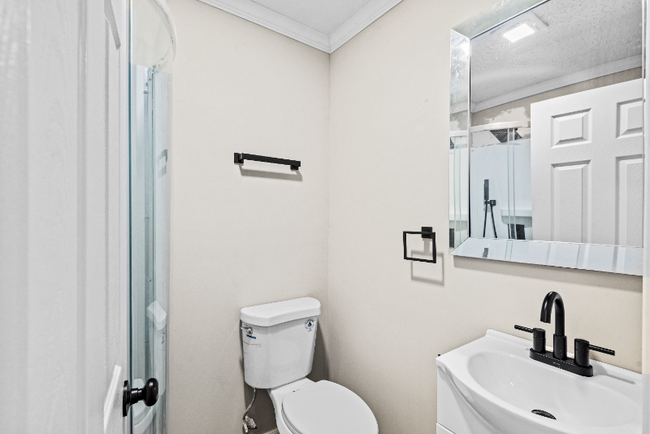 Foto del edificio - 206 E 37th St