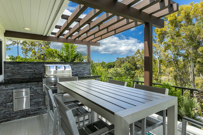 Building Photo - 70 Hale Hookipa Way