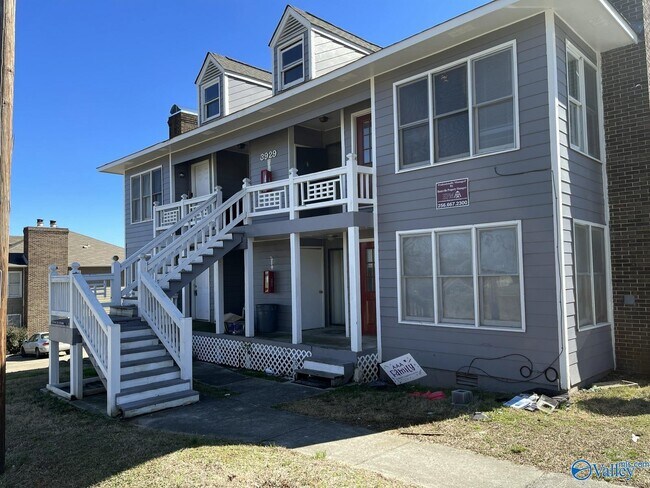 Foto del edificio - 3929 Highridge Dr SW