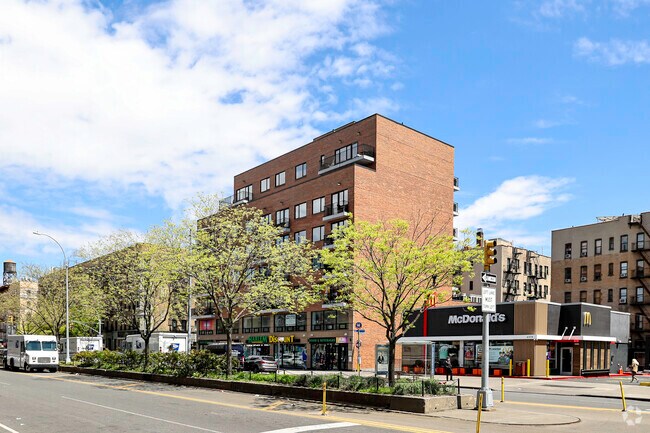 Foto del edificio - 120 W 140th St