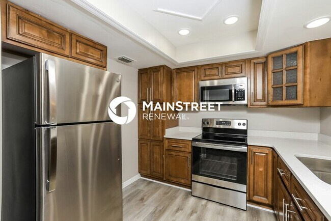Foto del edificio - 4 Bedroom Pet-Friendly Home in FERN PARK, ...