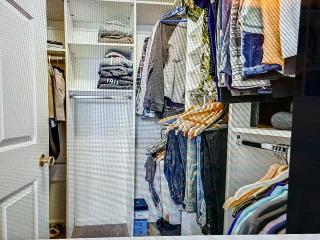 Foto del edificio - 8251 Poplar Mill Rd