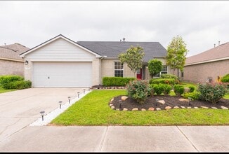 Building Photo - 3223 Legends Creek Dr