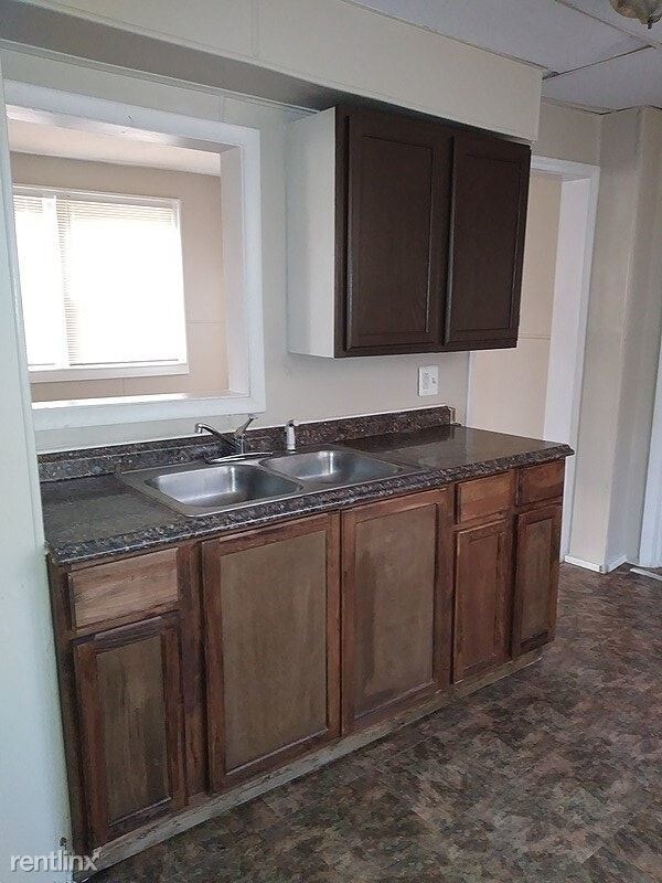 Building Photo - 2 br, 1 bath House - 95 Lewis Street