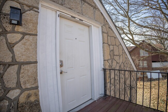 Foto del edificio - 1214 E Dunklin St