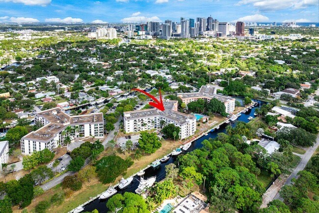 Building Photo - 1000 River Reach Dr