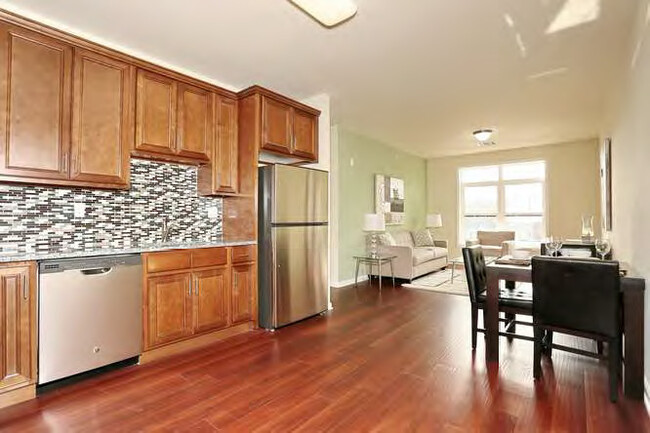 Foto del edificio - Residences at Jaclyn 40