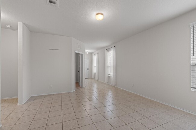 Building Photo - Beautiful 3-Bedroom Home For Rent in Sunfield of Buda