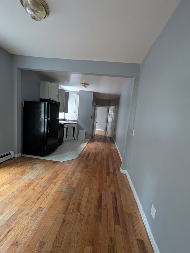 Building Photo - 552 Avenue C