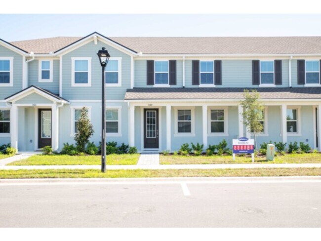 Foto del edificio - Brand New 3 bed 2.5 bath Townhome