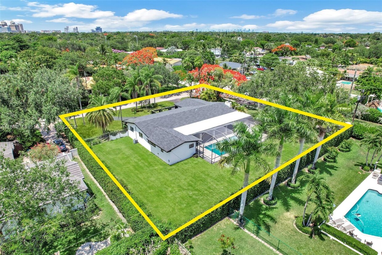 Foto principal - 7400 SW 114th St