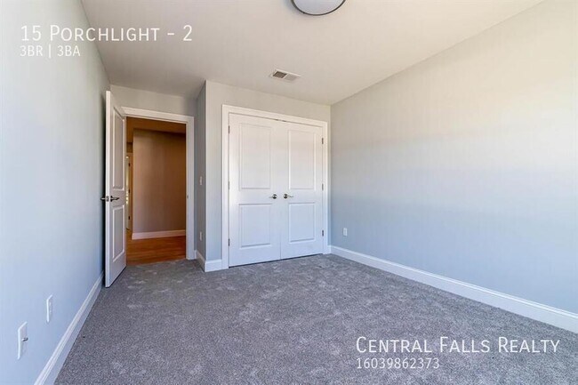 Foto del edificio - 15 Porch Lgt Dr