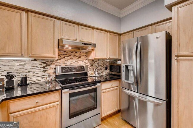 Foto del edificio - 3777 Peachtree Rd NE