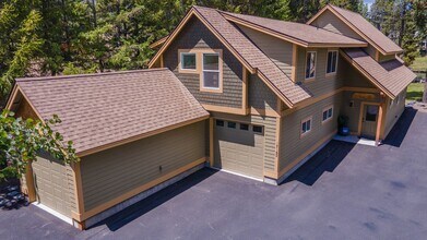 Building Photo - 17169 Merganser Dr