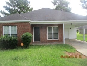 Building Photo - 204 Cloud Ln