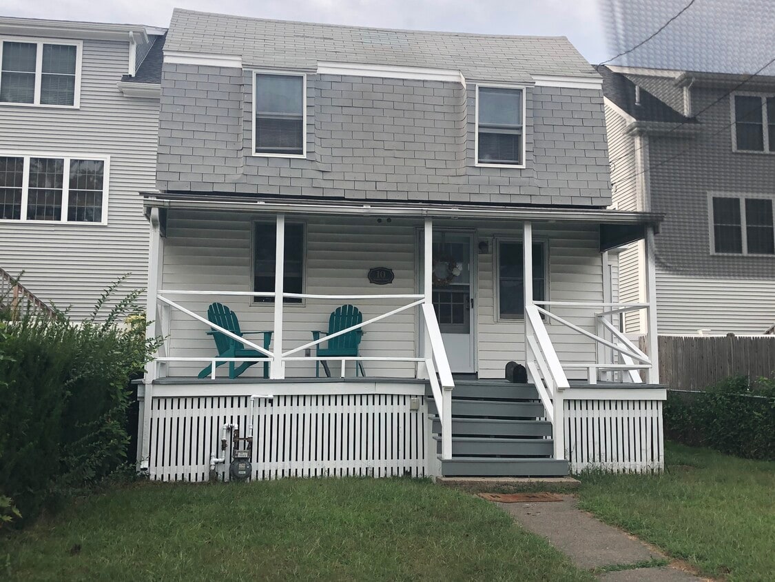 10 Thomas St, Quincy, MA 02169 House Rental in Quincy, MA