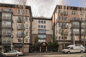 Building Photo - 323 Queen Anne Ave N