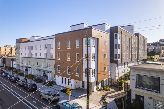 Alt. Exterior - Islais Place