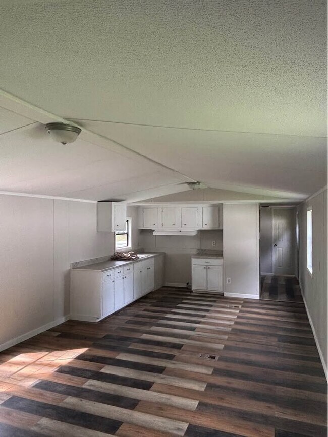 Foto del edificio - 103 Amberwood Ln