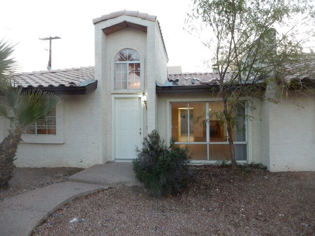Building Photo - 7826 E Heatherbrae Ave