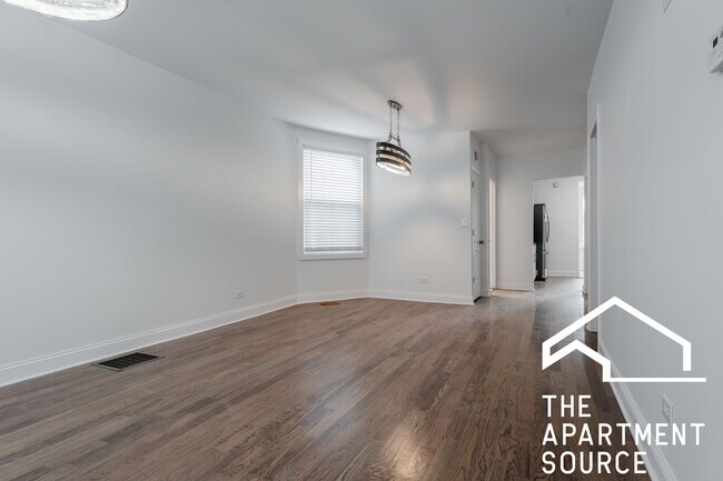 Foto del edificio - 2922 N Rockwell St