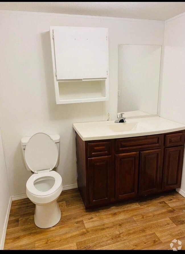 Apartments For Rent in Lucedale, MS with a Swimming Pool 1 Rentals