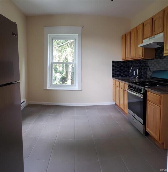 Foto del edificio - 1325 W Turner St