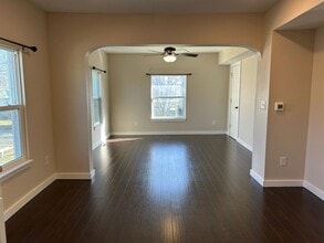 Building Photo - 1638 B Ave NE