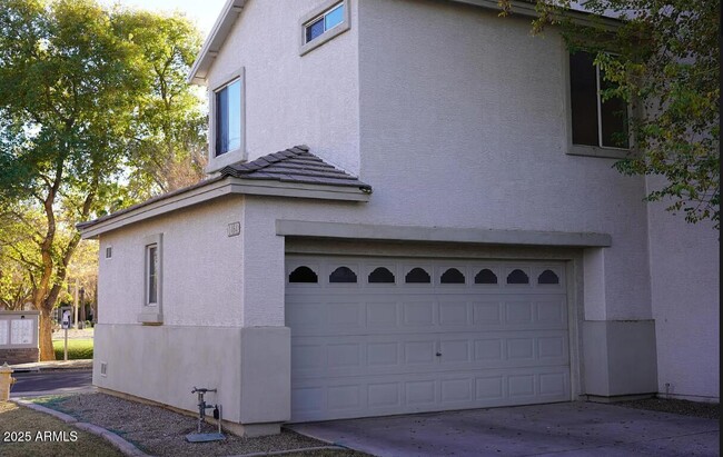 Foto del edificio - 1464 S Heron Ln