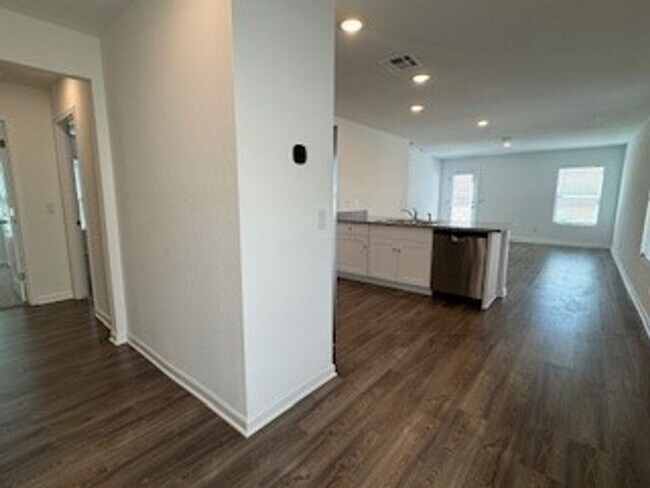 Foto del edificio - New 3Br 2Ba Home, All Appliances included ...