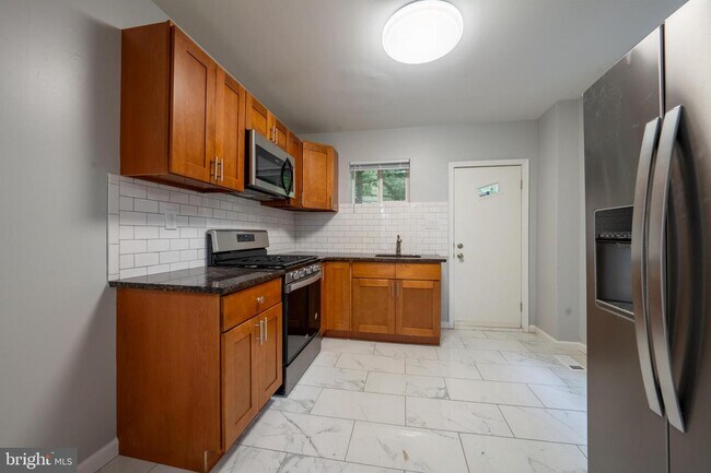 Foto del edificio - 1435 N Hobart St