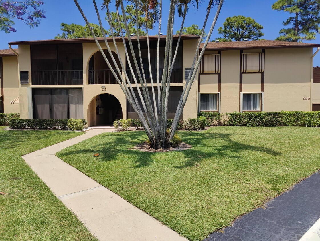 230 Pine HOV Cir Unit A1, Greenacres, FL 33463 Condo for Rent in